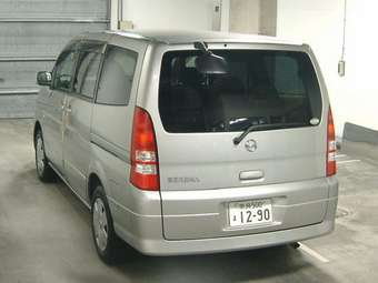 2004 Nissan Serena Photos