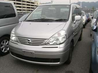 2004 Nissan Serena Pictures