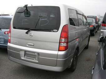 2004 Nissan Serena Photos