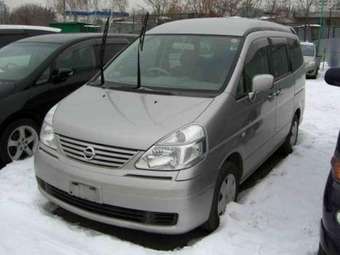 2004 Nissan Serena Pictures