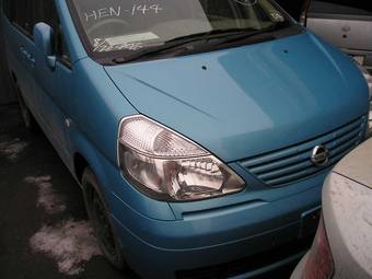 2004 Nissan Serena Pictures