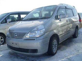 2004 Nissan Serena Pics