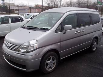 2004 Nissan Serena Photos