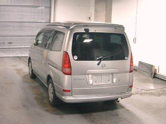 2004 Nissan Serena Pictures