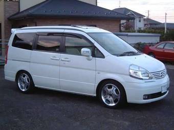 2004 Nissan Serena Pictures