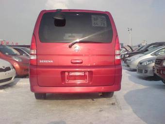 2004 Nissan Serena Photos