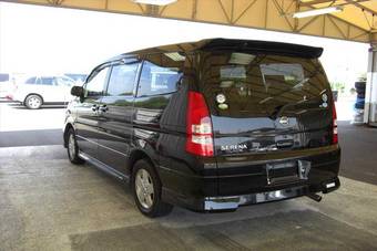 2004 Nissan Serena Pictures