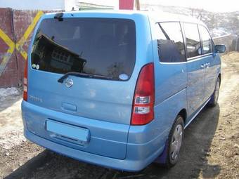 2004 Nissan Serena Pictures