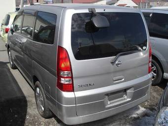 2004 Nissan Serena Photos