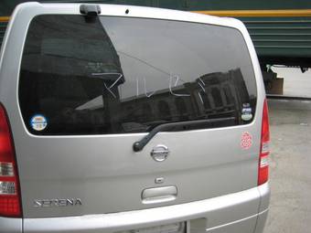 2004 Nissan Serena Photos