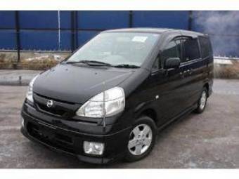 2004 Nissan Serena Pictures