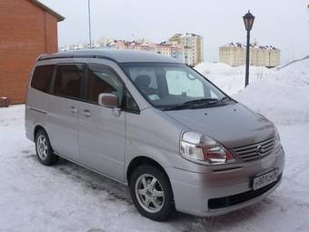 2004 Nissan Serena Photos