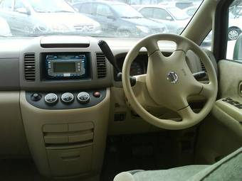 2004 Nissan Serena For Sale