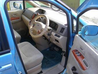 2004 Nissan Serena For Sale