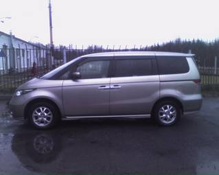 2004 Nissan Serena For Sale