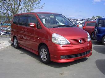 2004 Nissan Serena Photos