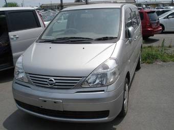 2004 Nissan Serena Pictures