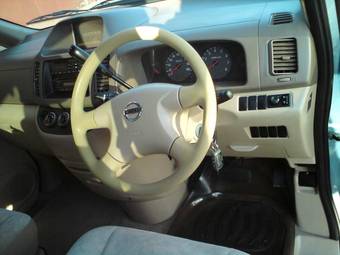 2004 Nissan Serena For Sale