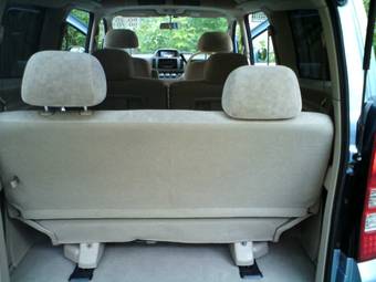 2004 Nissan Serena For Sale