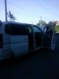 2004 Nissan Serena Pics