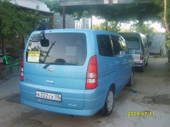 2004 Nissan Serena Photos