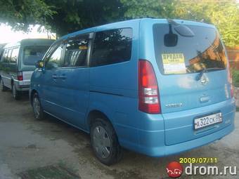 2004 Nissan Serena Pictures