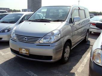 2004 Nissan Serena Photos