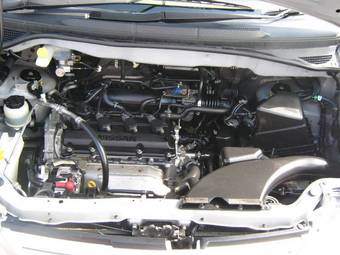 2004 Nissan Serena Images