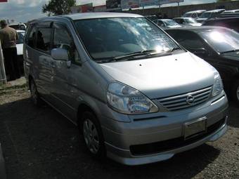 2004 Nissan Serena Pictures