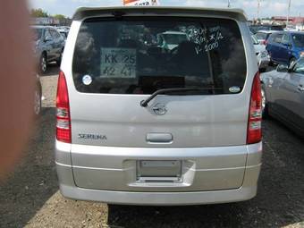 2004 Nissan Serena Photos