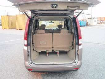 2005 Nissan Serena For Sale