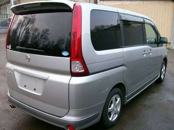 2005 Nissan Serena Pictures