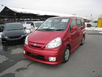 2005 Nissan Serena Pictures