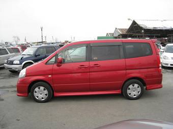 2005 Nissan Serena Pics