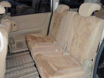 2005 Nissan Serena Pics