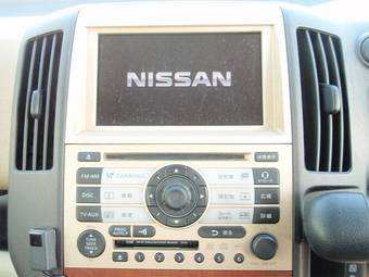 2005 Nissan Serena Pictures