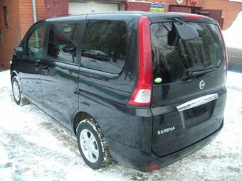 2005 Nissan Serena Photos