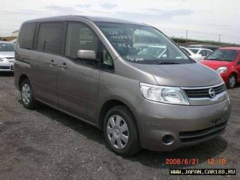 2005 Nissan Serena Pics