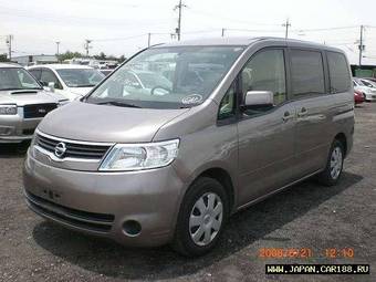 2005 Nissan Serena Pictures