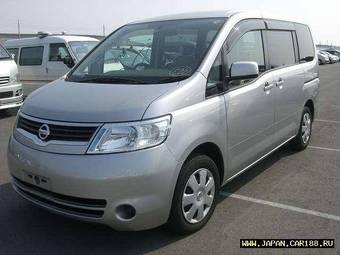 2005 Nissan Serena Pictures