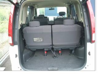 2005 Nissan Serena Pictures