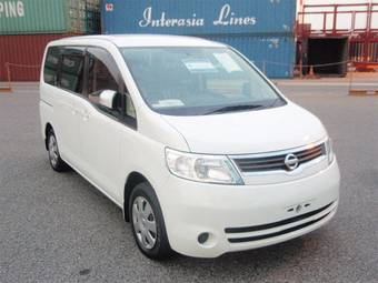 2005 Nissan Serena Photos