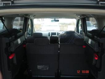 2005 Nissan Serena For Sale