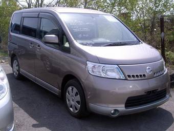 2005 Nissan Serena Pictures