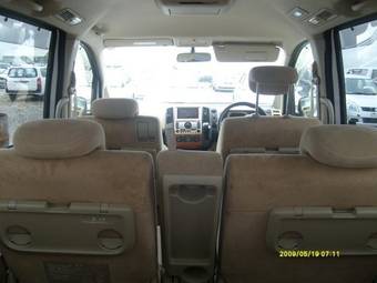 2005 Nissan Serena Pictures