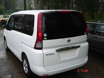 2005 Nissan Serena Images