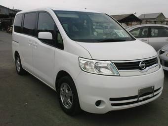 2005 Nissan Serena Photos