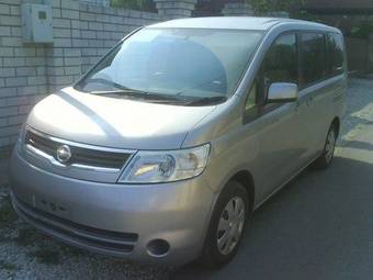 2005 Nissan Serena Pictures