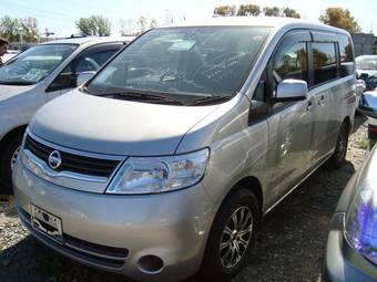 2005 Nissan Serena Pictures