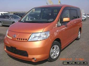 2006 Nissan Serena Pictures